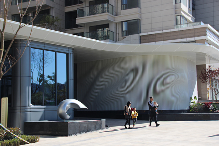 新希望集團昆明樓盤室外鋁單板裝飾工程項目