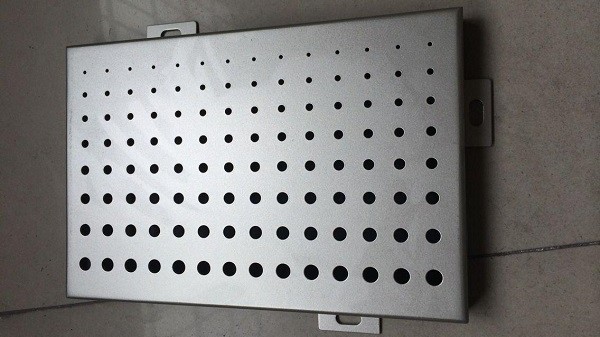 云南3mm厚鋁單板每平方價(jià)格多少錢